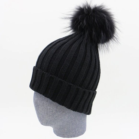 BLACK FUR POM BEANIE HAT - Picture 9 of 10